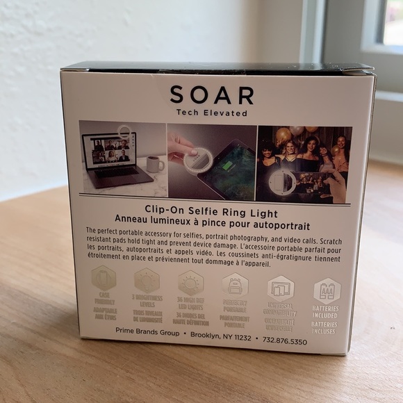 SOAR Tech Elevated Clip-On Selfie Ring Light - Picture 3 of 4